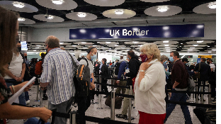 Ni seguridad ni playas llenas: este es el mayor ‘tormento’ de los turistas británicos cuando se van de vacaciones por el mundo