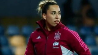 Nueva alerta en La Roja: ahora Cata Coll con amigdalitis