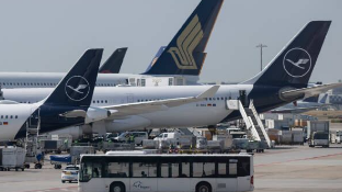 El espeluznante incidente que provocó que un vuelo rumbo a Sevilla se convirtiese en ‘avión fantasma’ por 10 minutos	 